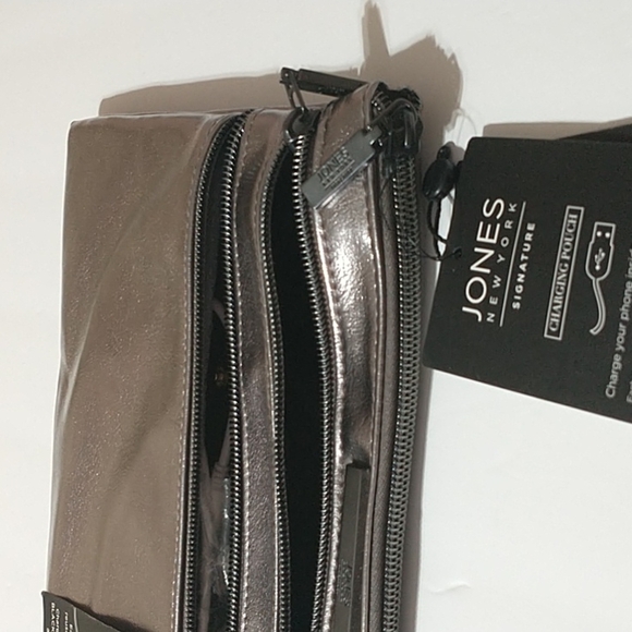 Jones New York silver charging pouch purse - Picture 10 of 14